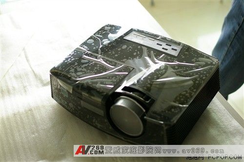 三菱首款萬(wàn)元級(jí)1080P影院投影機(jī)試用