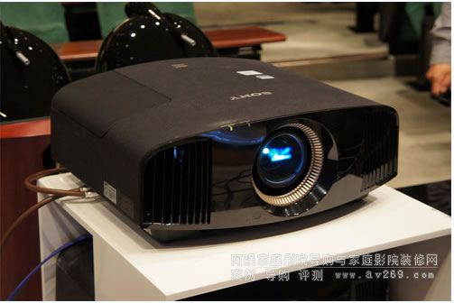 ��������4KͶӰ�CVW300ES�F(xi��n)���ɶ����չ