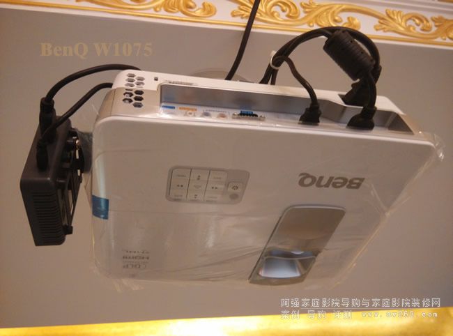 ����W1075ͶӰ�C