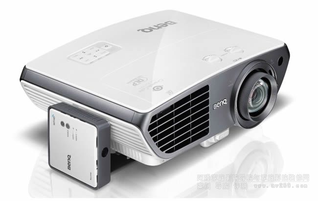 ����W3000����3DͶӰ�C(j��)��B