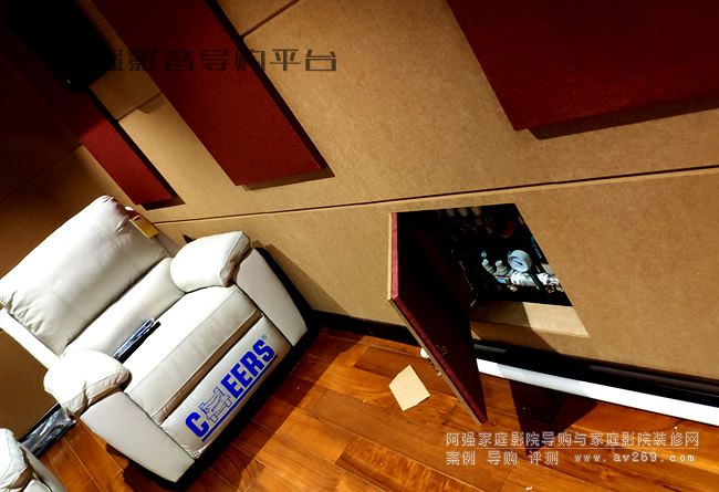 影音室地暖分水器隱藏