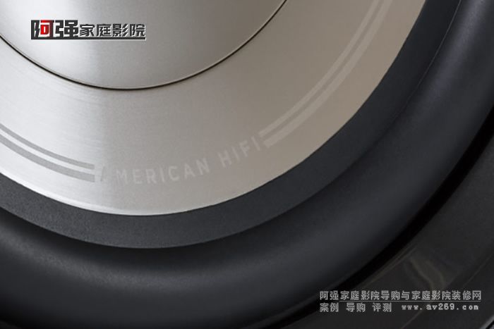HTS12采用12英寸的長沖程低音單元,內置400W D類功放