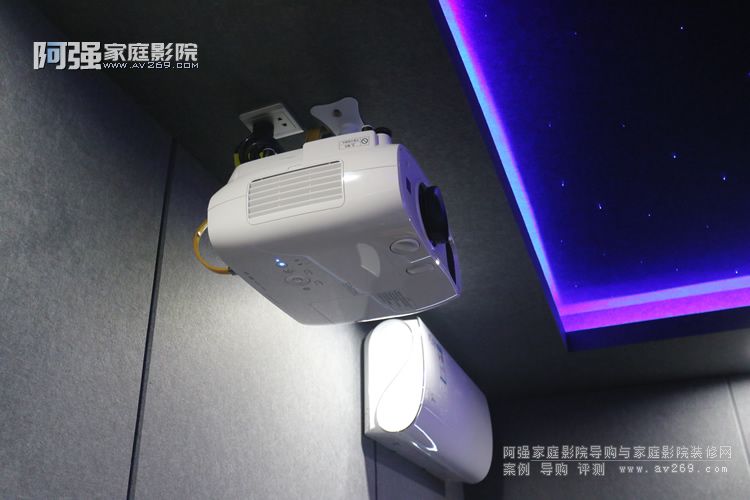 愛普生3D高清投影儀