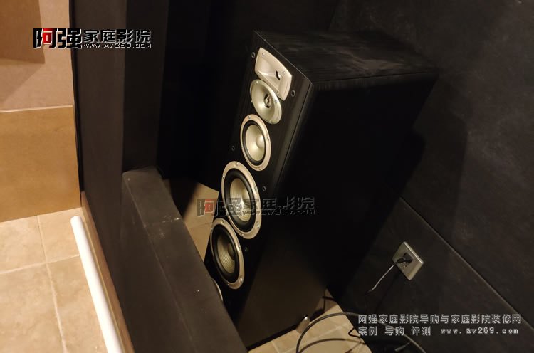 JBL L880落地音箱特寫