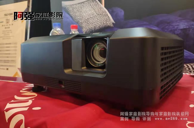 ����TB2109K����4KӰԺͶӰ�C��B