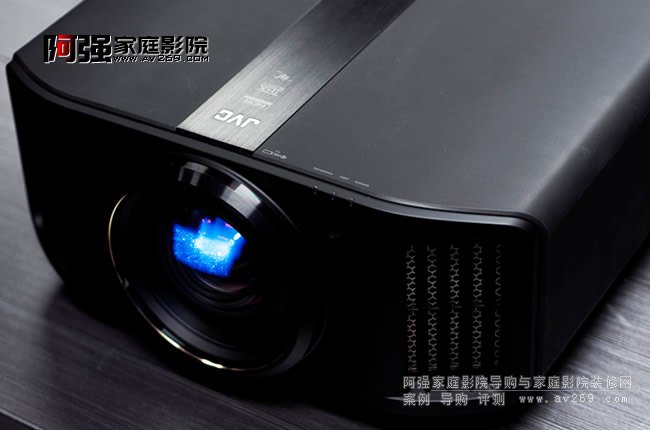 JVC N11�׿�8K��ͥӰԺͶӰ���I(l��ng)�������r(sh��)��