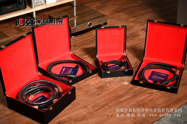 Swisscables�ľ��Ĺ��֞�Evolution��Reference��Reference Plus��Diamond���Ă�ϵ��